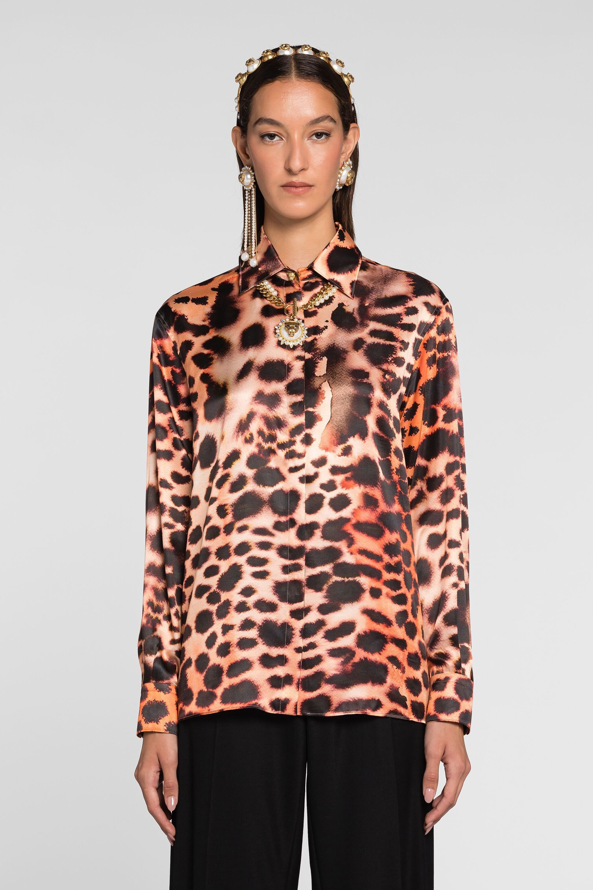 Shop Roberto Cavalli Seidenmischhemd Mit Murena-print In Peach