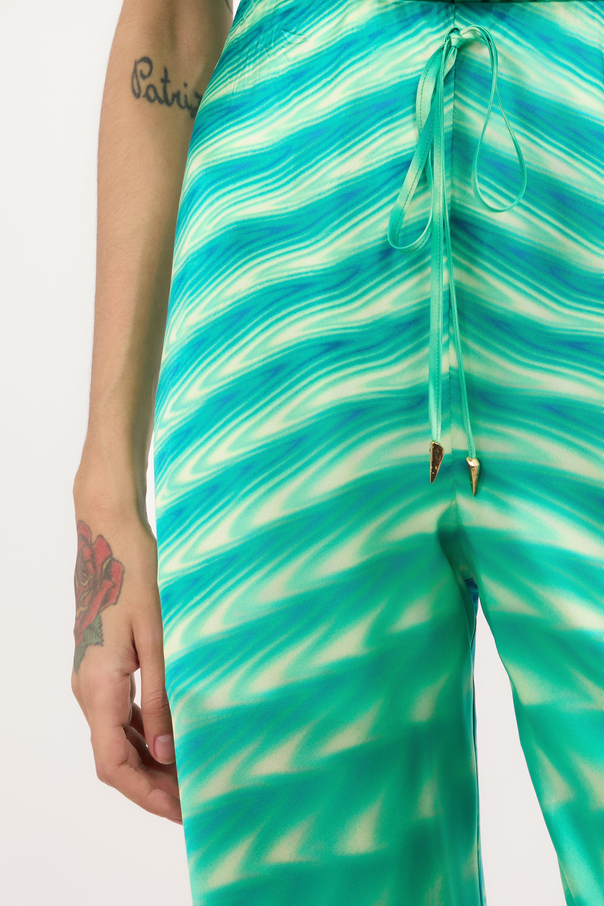 Shop Roberto Cavalli Hose Aus Seide Mit Print Optical Glass In Verde