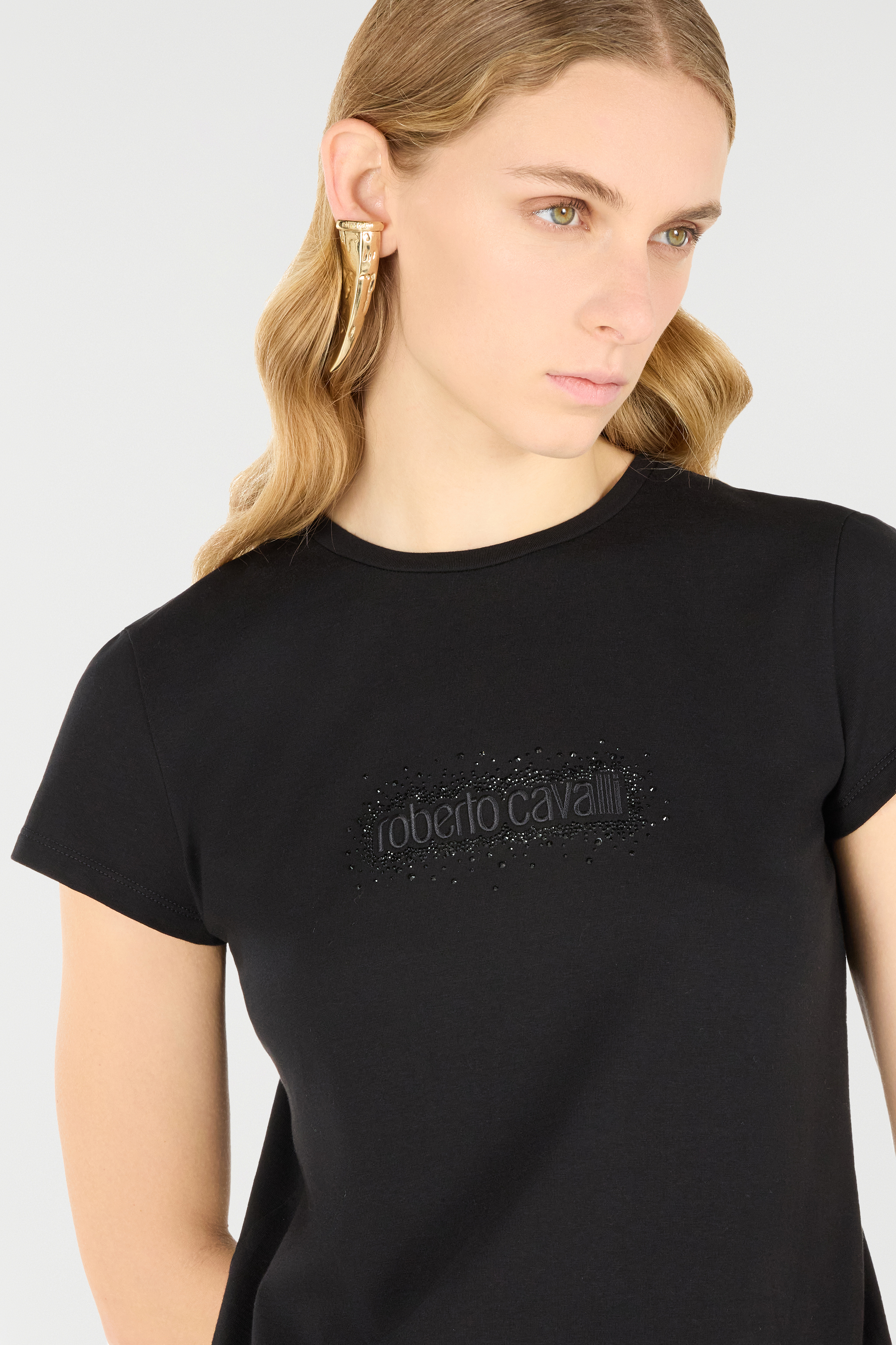 Shop Roberto Cavalli T-shirt Mit Logo Und Strass In Black