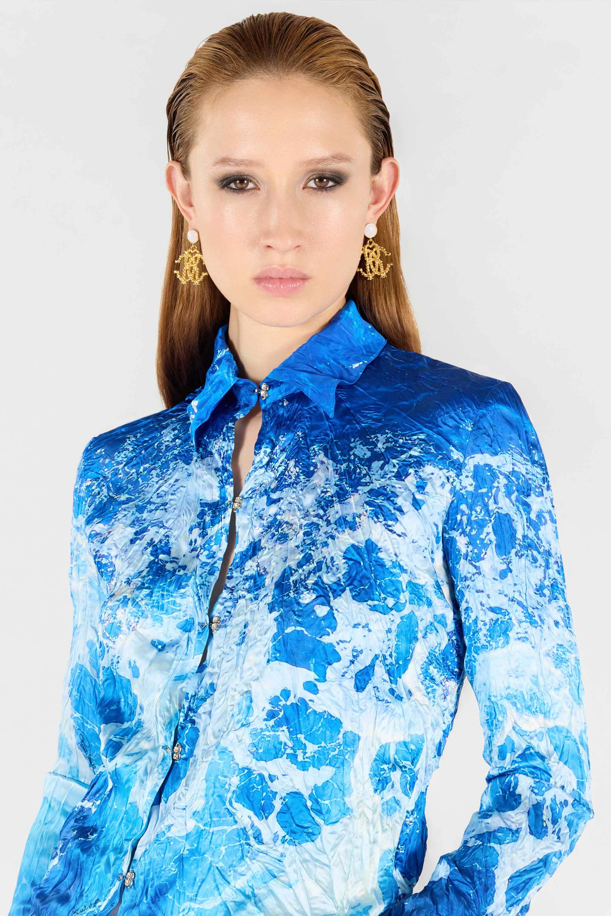 Roberto Cavalli Sicily Ocean-print Crinkle Silk Blouse In Blue